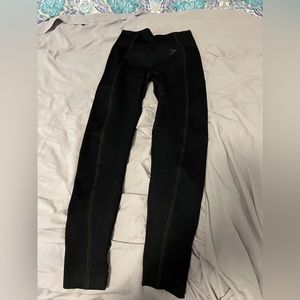 Gym shark leggings